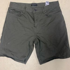 Banana Republic Traveler Short